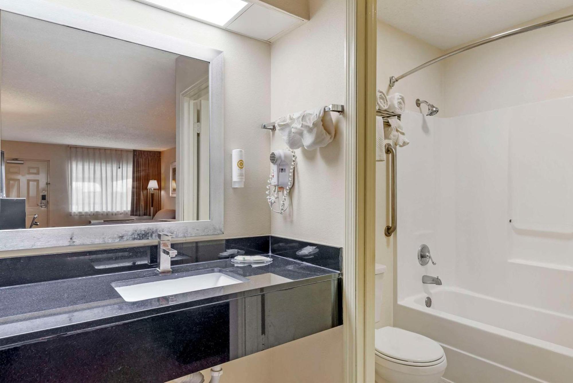Quality Inn Кордел Экстерьер фото