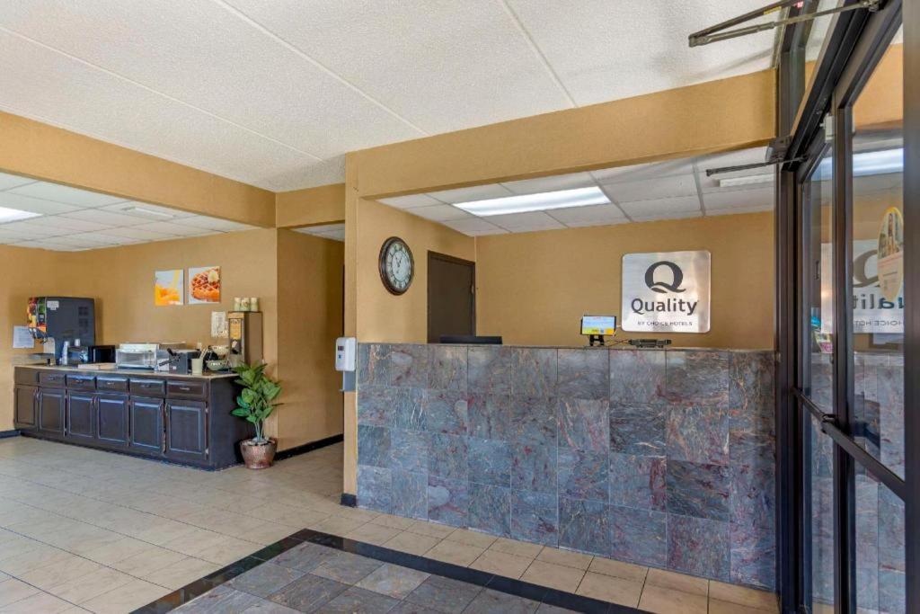 Quality Inn Кордел Экстерьер фото