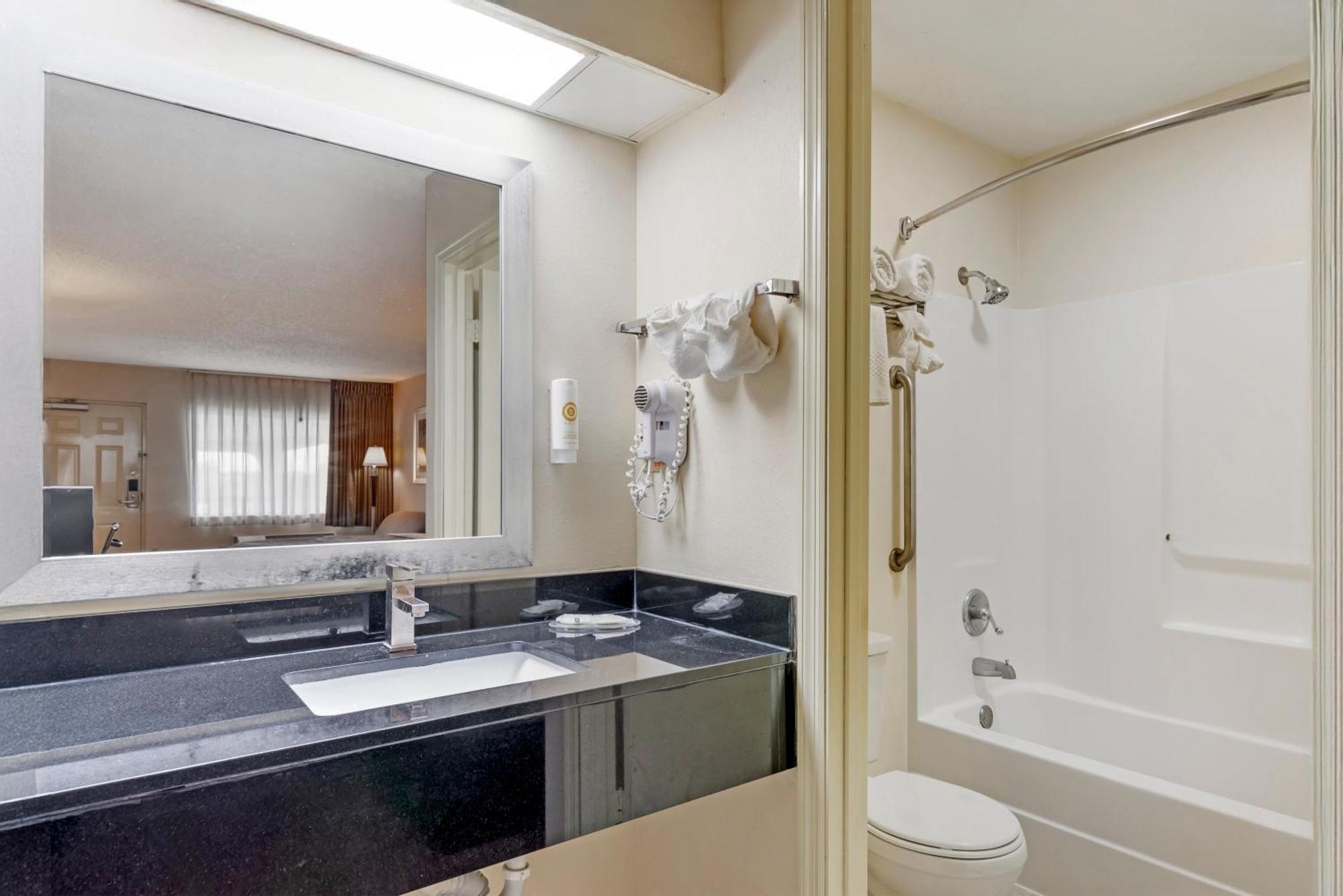 Quality Inn Кордел Экстерьер фото